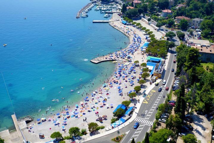 Apartments Ana Opatija Buitenkant foto